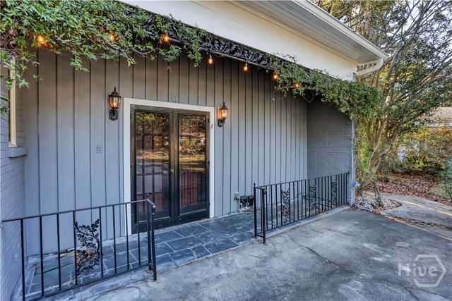 23 E 65th Street, Savannah, GA 31405