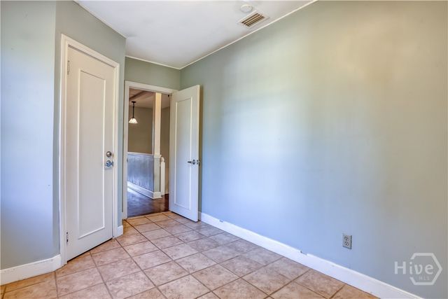 23 E 65th Street, Savannah, GA 31405