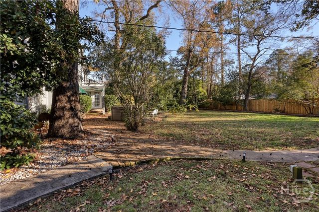 23 E 65th Street, Savannah, GA 31405