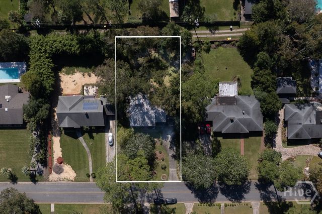 23 E 65th Street, Savannah, GA 31405