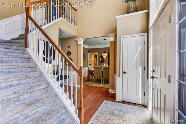 1113 Miners Run Road, Rochester, MI 48306