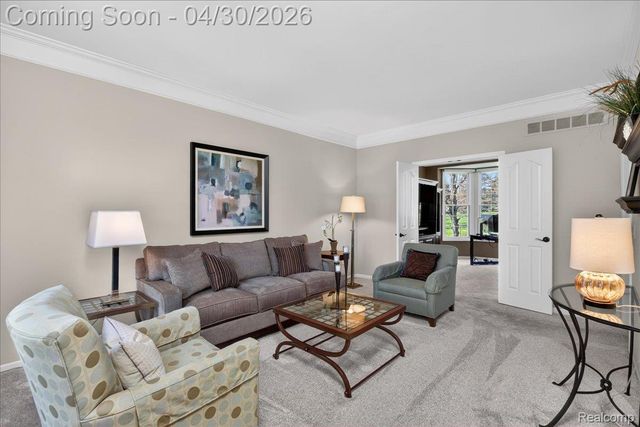 1113 Miners Run Road, Rochester, MI 48306