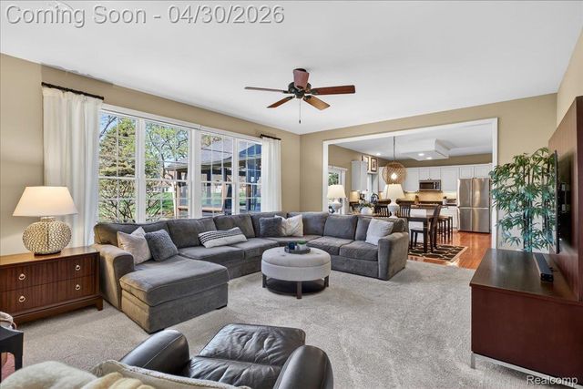 1113 Miners Run Road, Rochester, MI 48306