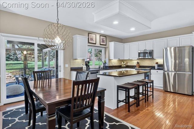 1113 Miners Run Road, Rochester, MI 48306