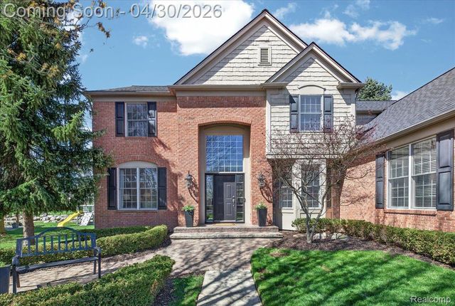 1113 Miners Run Road, Rochester, MI 48306