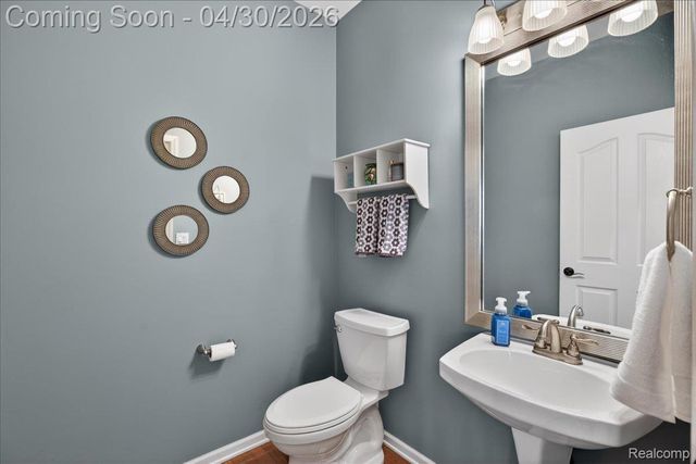 1113 Miners Run Road, Rochester, MI 48306