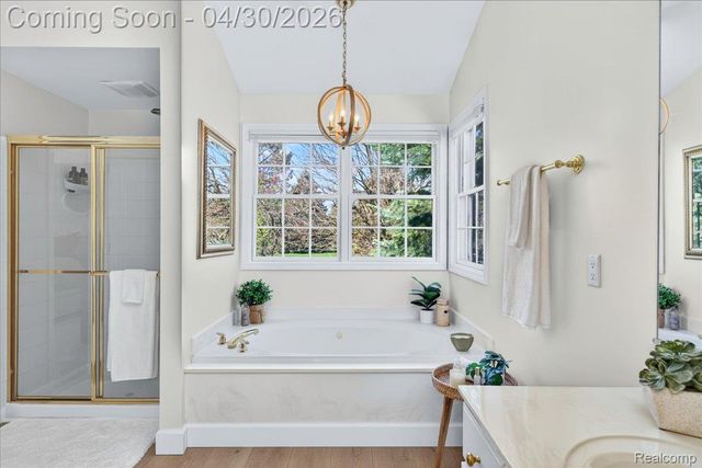 1113 Miners Run Road, Rochester, MI 48306