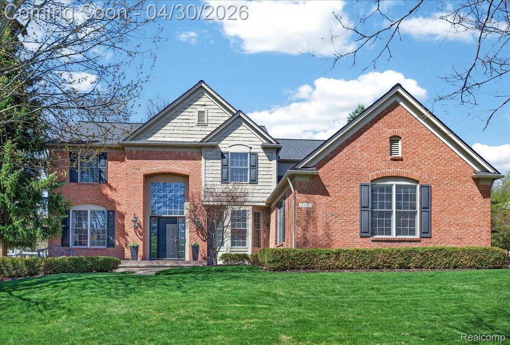 1113 Miners Run Road, Rochester, MI 48306