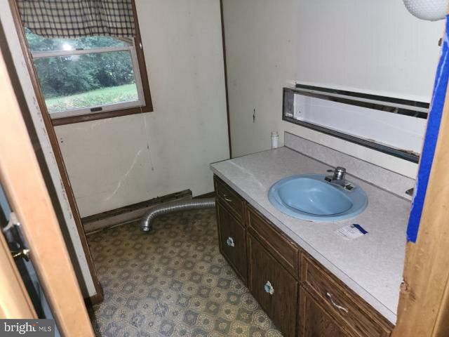 22 W GRANDVIEW AVE, Mercersburg, PA 17236