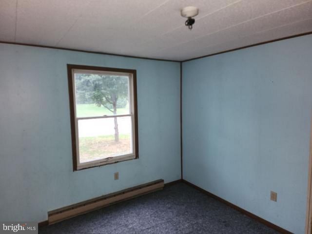 22 W GRANDVIEW AVE, Mercersburg, PA 17236