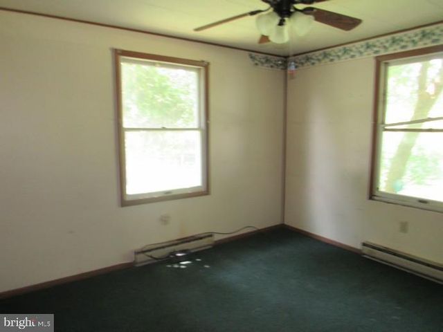 22 W GRANDVIEW AVE, Mercersburg, PA 17236