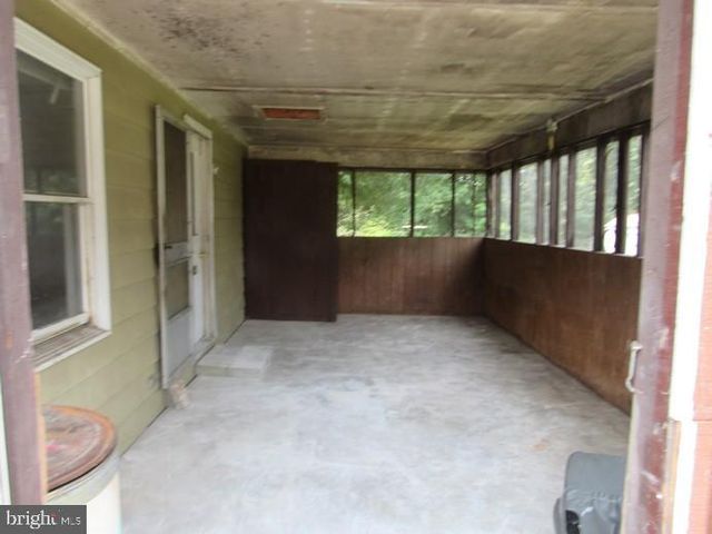 22 W GRANDVIEW AVE, Mercersburg, PA 17236