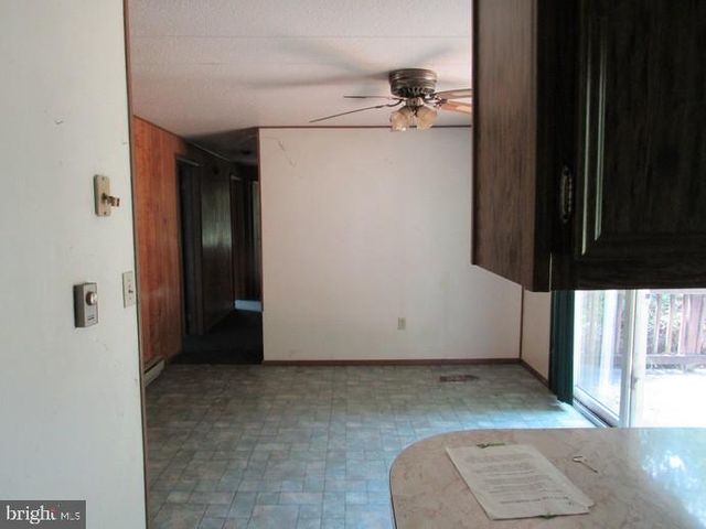 22 W GRANDVIEW AVE, Mercersburg, PA 17236