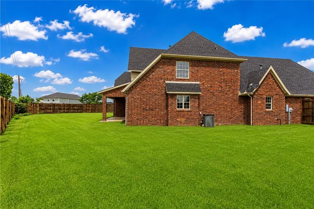 5216 Sloan Circle, Rogers, AR 72758