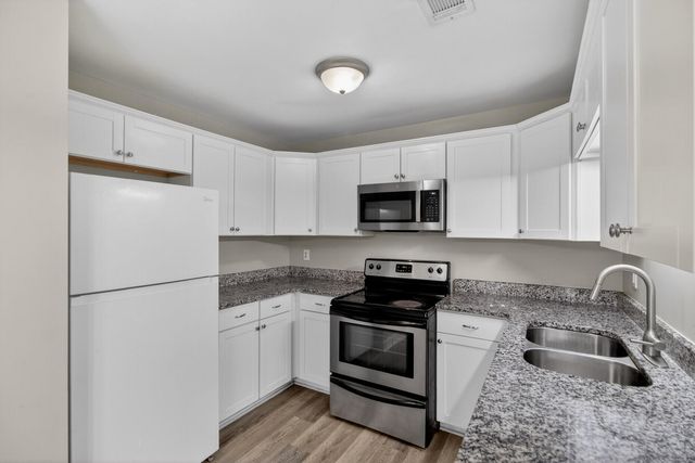 2011 Coldspring Drive Unit 1001, North Charleston, SC 29406