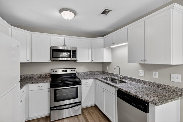 2011 Coldspring Drive Unit 1001, North Charleston, SC 29406