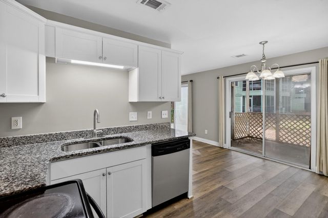 2011 Coldspring Drive Unit 1001, North Charleston, SC 29406