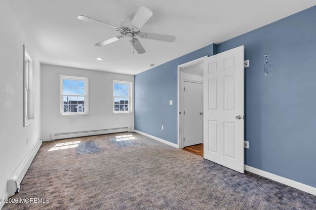 27 Robert Drive, Manahawkin, NJ 08050