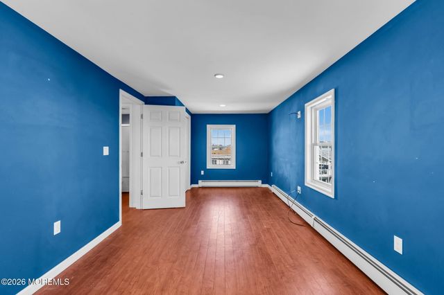27 Robert Drive, Manahawkin, NJ 08050