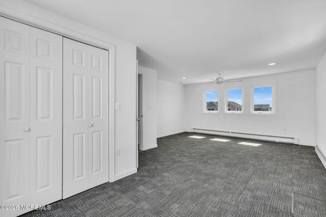 27 Robert Drive, Manahawkin, NJ 08050