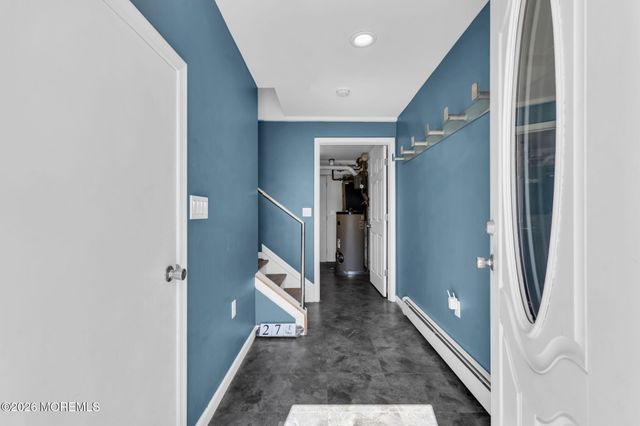 27 Robert Drive, Manahawkin, NJ 08050