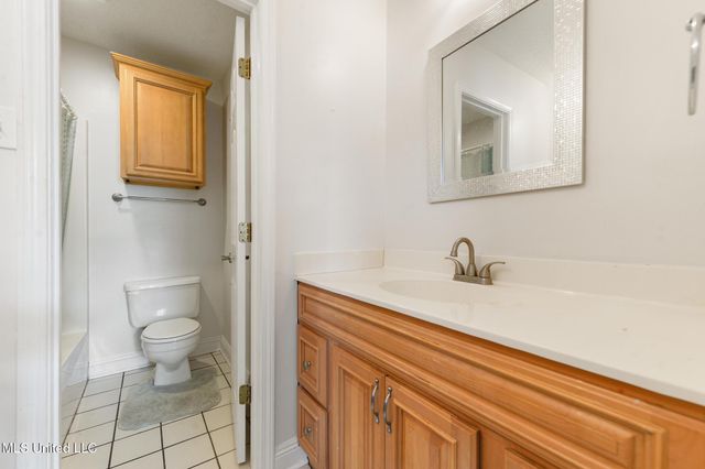 6920 Pinehurst Drive, Ocean Springs, MS 39564