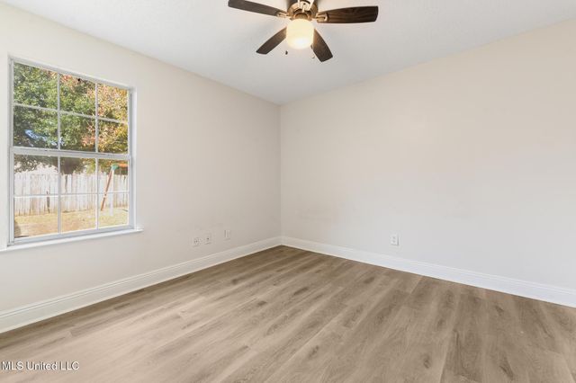 6920 Pinehurst Drive, Ocean Springs, MS 39564