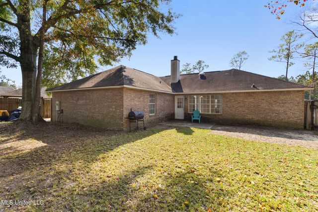 6920 Pinehurst Drive, Ocean Springs, MS 39564