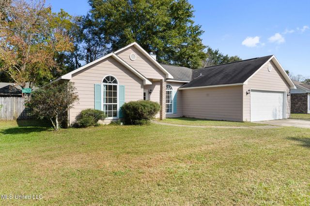6920 Pinehurst Drive, Ocean Springs, MS 39564