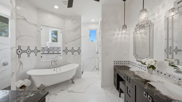 1534 Circolare, New Braunfels, TX 78132