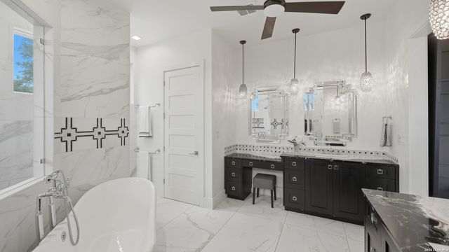 1534 Circolare, New Braunfels, TX 78132