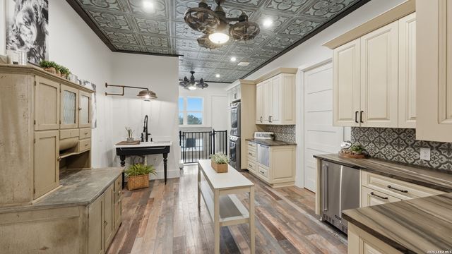 1534 Circolare, New Braunfels, TX 78132