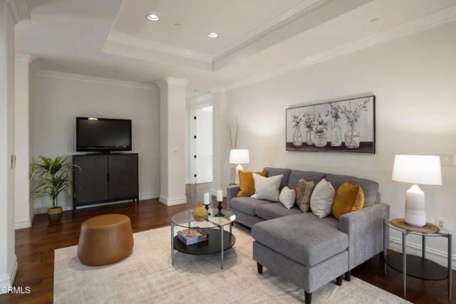 4337 Vista Place, La Canada Flintridge, CA 91011