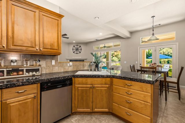 18810 Pyrite Ct, Penn Valley, CA 95946