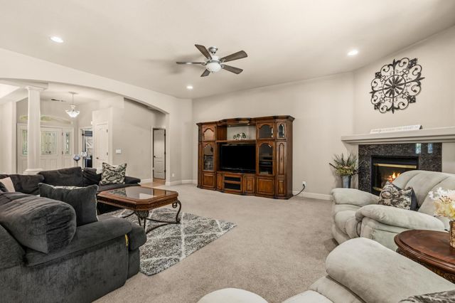 18810 Pyrite Ct, Penn Valley, CA 95946