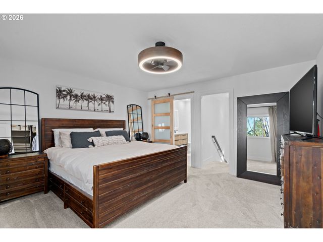 12332 Sw 57TH Ave, Portland, OR 97219