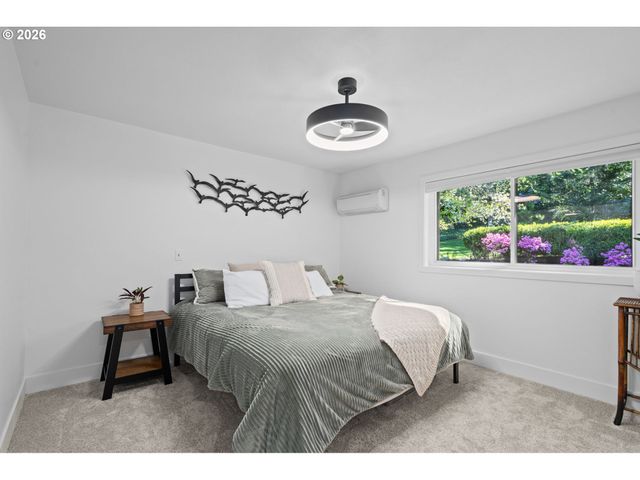 12332 Sw 57TH Ave, Portland, OR 97219