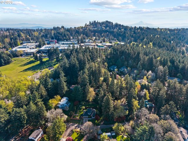 12332 Sw 57TH Ave, Portland, OR 97219