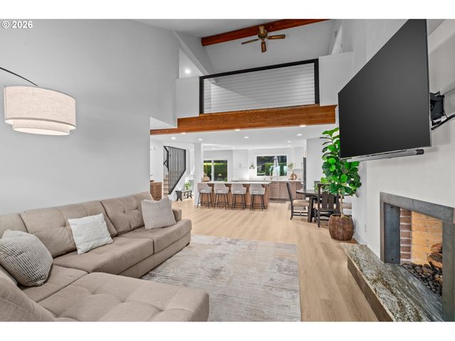 12332 Sw 57TH Ave, Portland, OR 97219