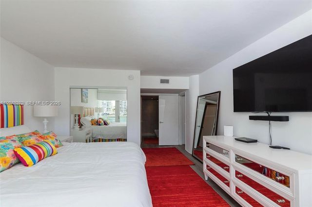 900 Bay Dr 224, Miami Beach, FL 33141