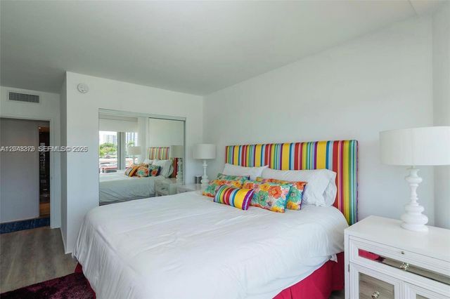 900 Bay Dr 224, Miami Beach, FL 33141