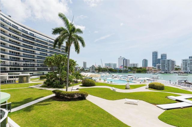 900 Bay Dr 224, Miami Beach, FL 33141