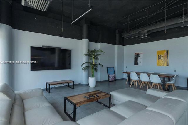 900 Bay Dr 224, Miami Beach, FL 33141