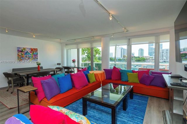 900 Bay Dr 224, Miami Beach, FL 33141