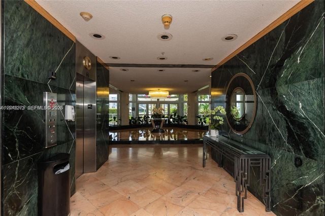 900 Bay Dr 224, Miami Beach, FL 33141