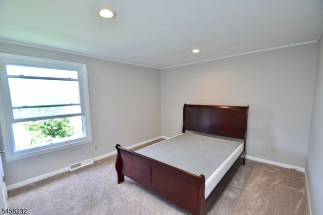131 Munsonhurst Rd, Franklin Boro, NJ 07416