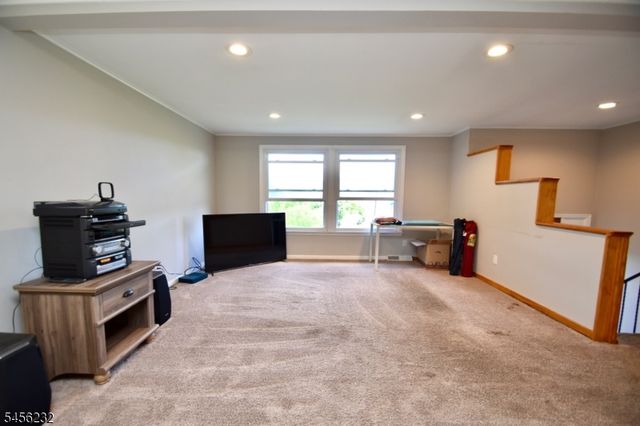 131 Munsonhurst Rd, Franklin Boro, NJ 07416