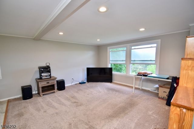 131 Munsonhurst Rd, Franklin Boro, NJ 07416