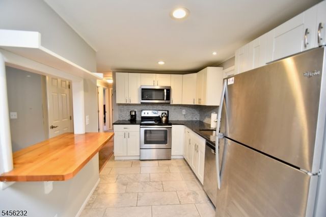 131 Munsonhurst Rd, Franklin Boro, NJ 07416