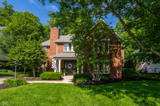 4626 Woods Edge Drive, Zionsville, IN 46077